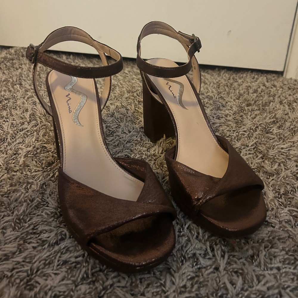 Metallic brown platform heels